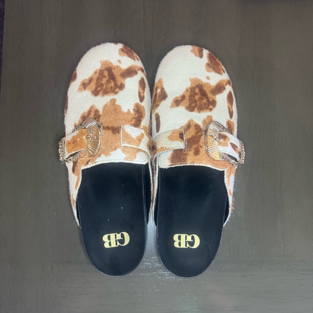 Stylish Brown and Cream Gini Bini slip on